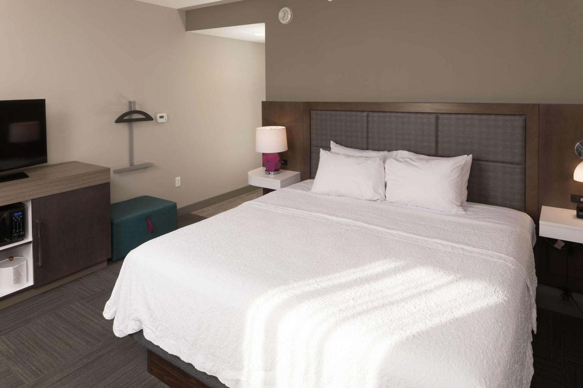 Hampton Inn & Suites Asheville Biltmore Area Екстер'єр фото